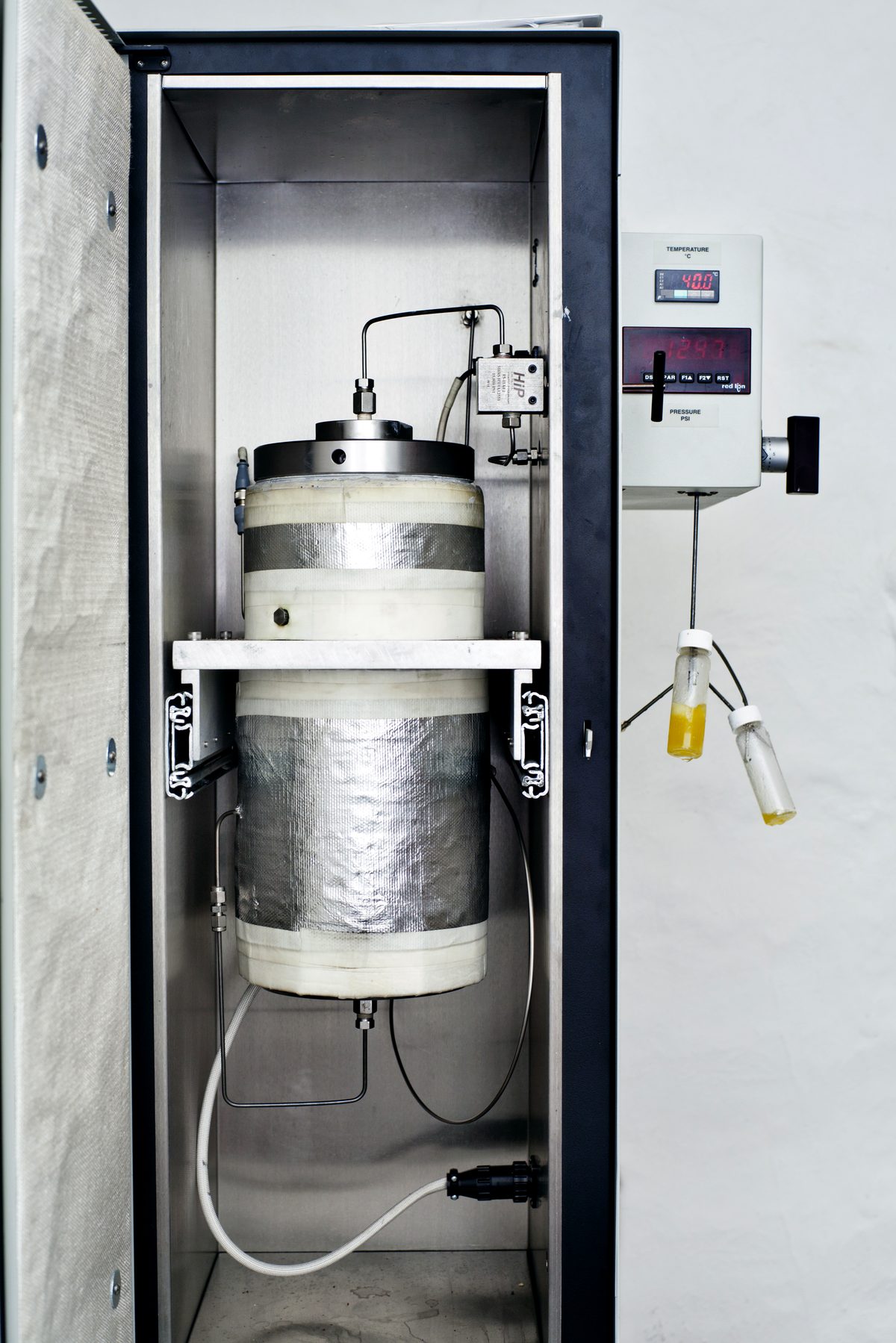 Supercritical extraction apparatus at Hepple